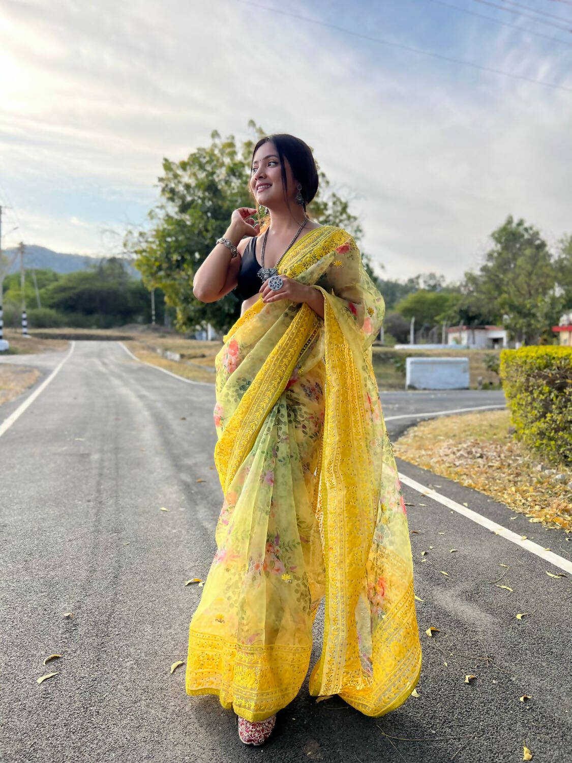 Vastrasky Yellow Organza Saree - Distacart