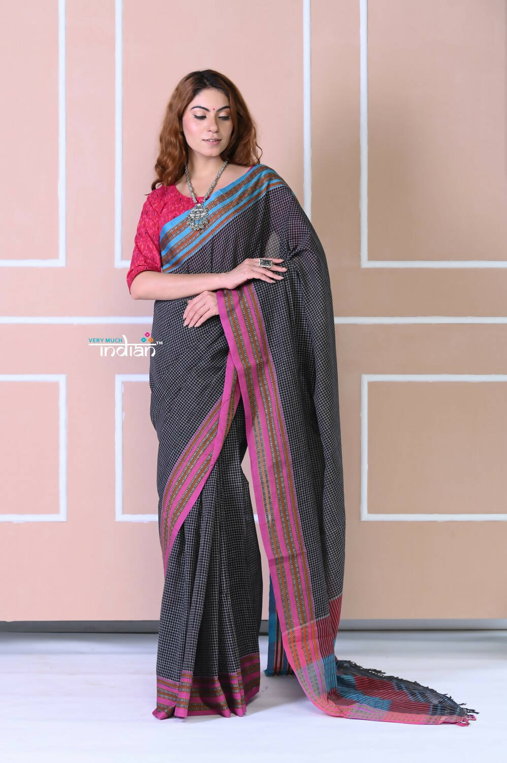 Very Much Indian Traditional Patteda Anchu Ilkal Handloom Saree-Black With Blue And Pink Border - Distacart