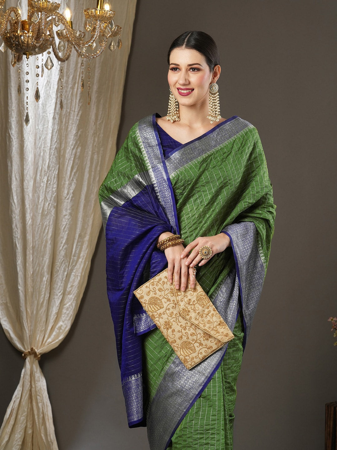 Saree Mall Checked Zari Taant Traditional Sarees - Distacart
