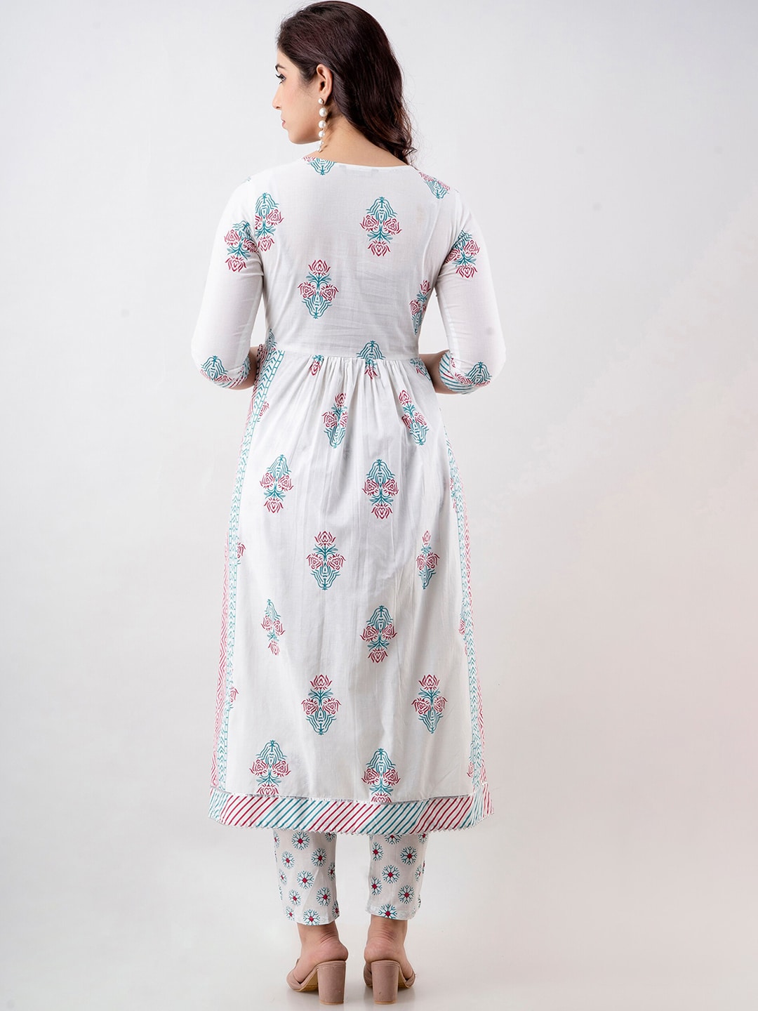 Kalini Women Floral Printed Gotta Patti Kurta With Trousers - Distacart