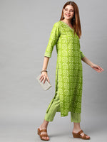 Thumbnail for Kalini Women Green Floral Printed Kurta with Trousers - Distacart