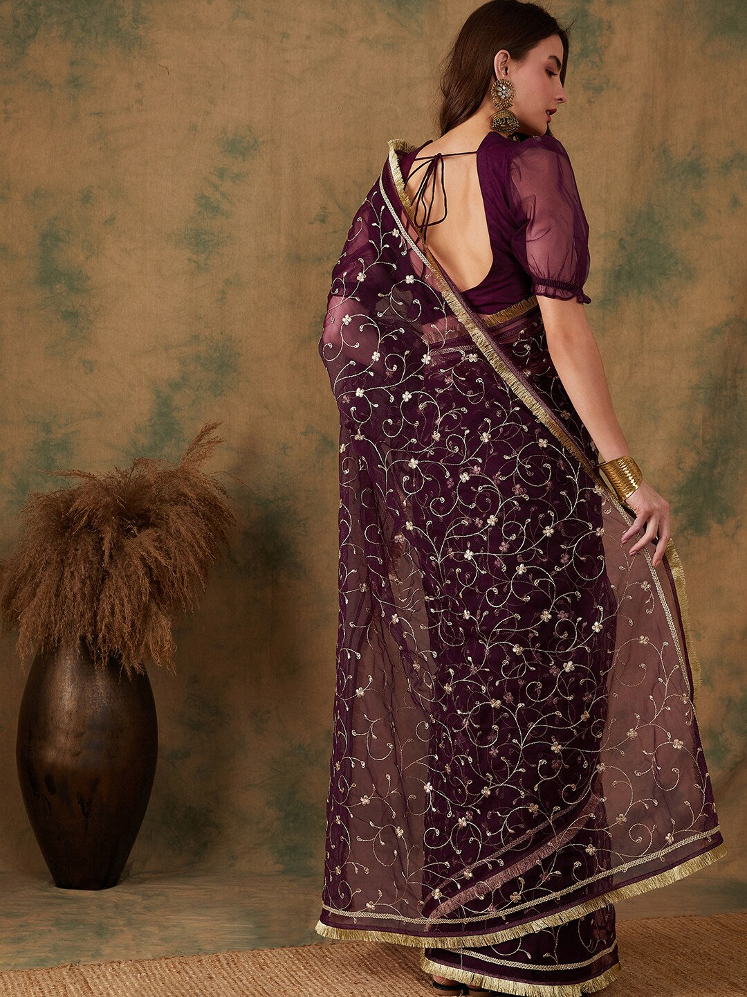 Sangria Floral Zari Jaal Embroidered Sarees - Distacart