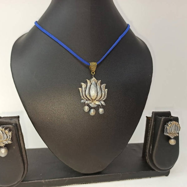 Terracotta Lotus Pendant Mini Necklace Set With Studs