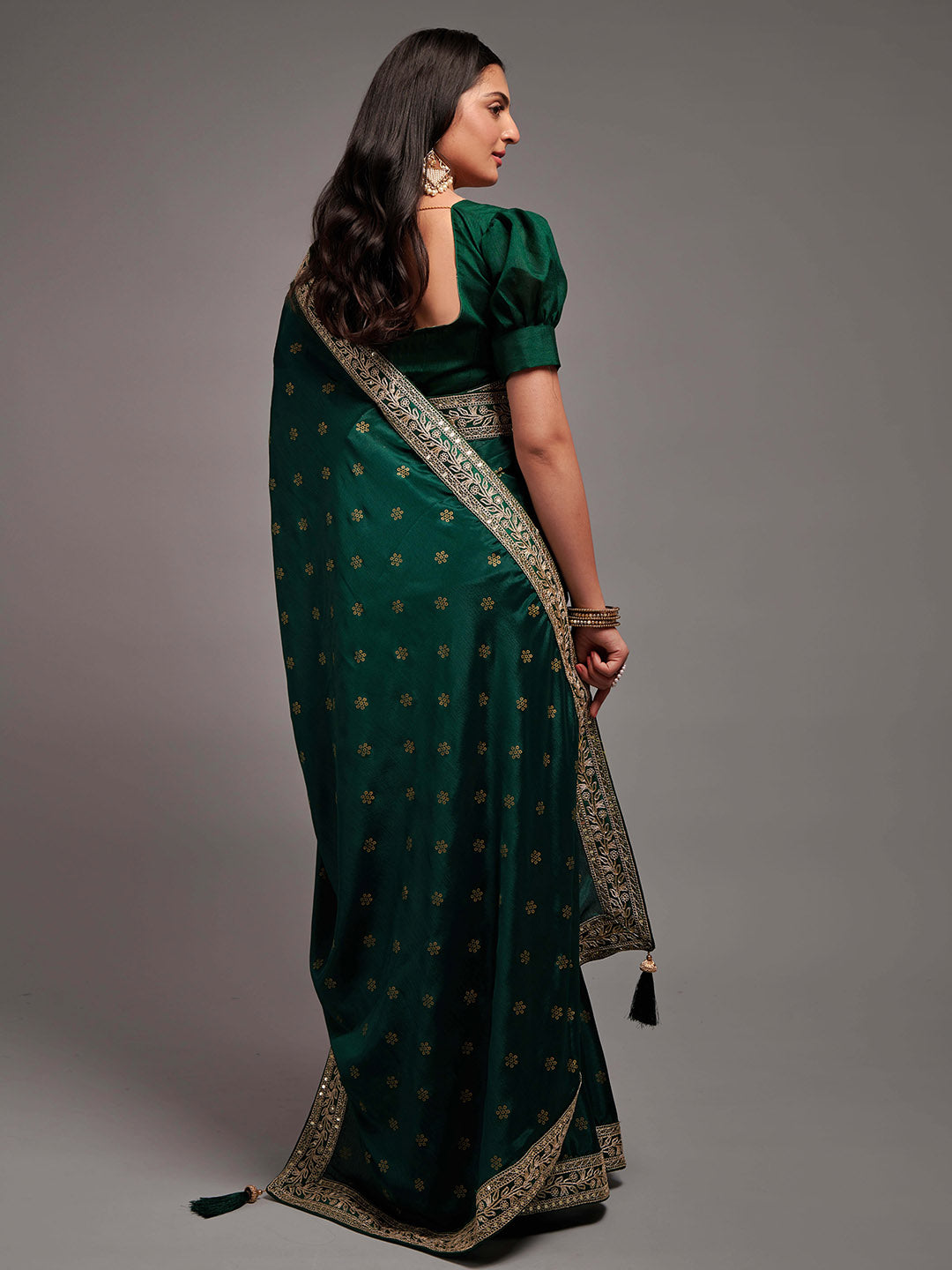 Kalini Floral Embroidered Saree - Distacart