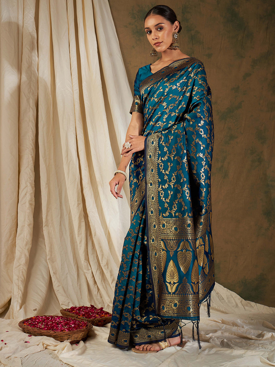 Sangria Blue Floral Woven Design Zari Kanjeevaram Saree - Distacart