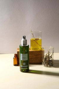Thumbnail for Mantra Herbal Bhringraj and Hibiscus Nourishing Hair Oil - Distacart