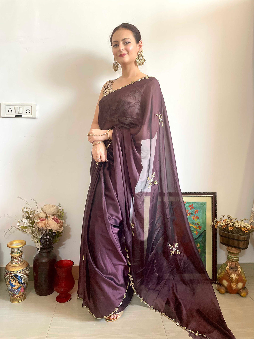 Mitera Brown & Gold-Toned Floral Embroidered Saree - Distacart