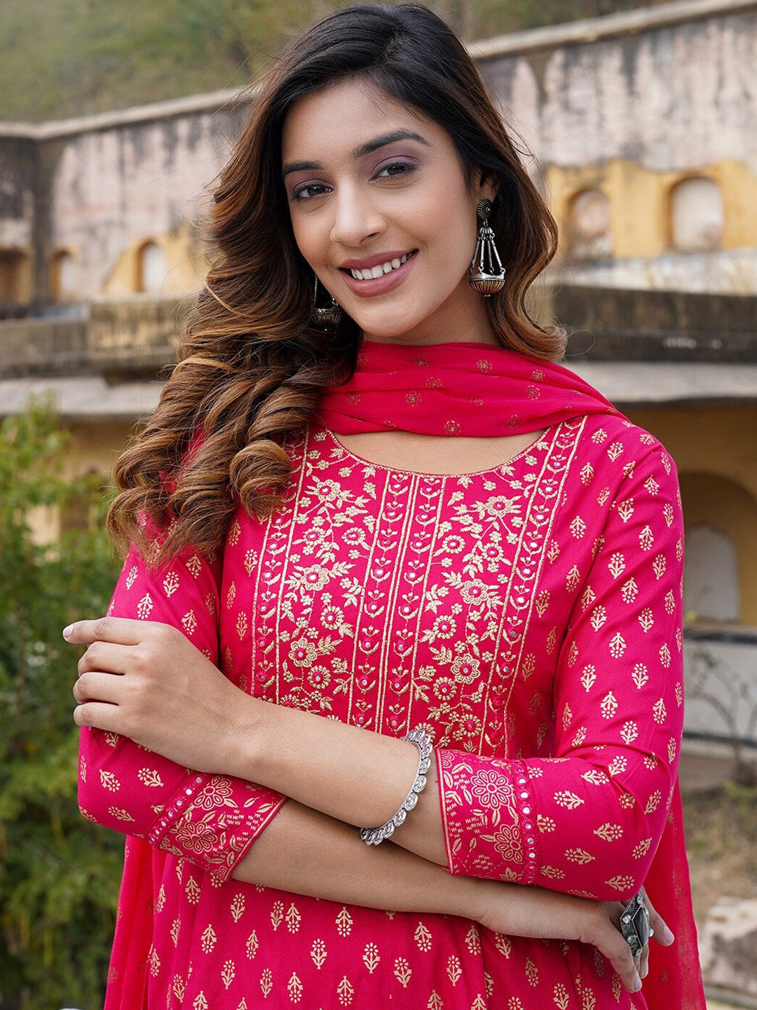 Kalini Ethnic Motifs Printed Regular Thread Work Kurta with Trousers & With Dupatta - Distacart