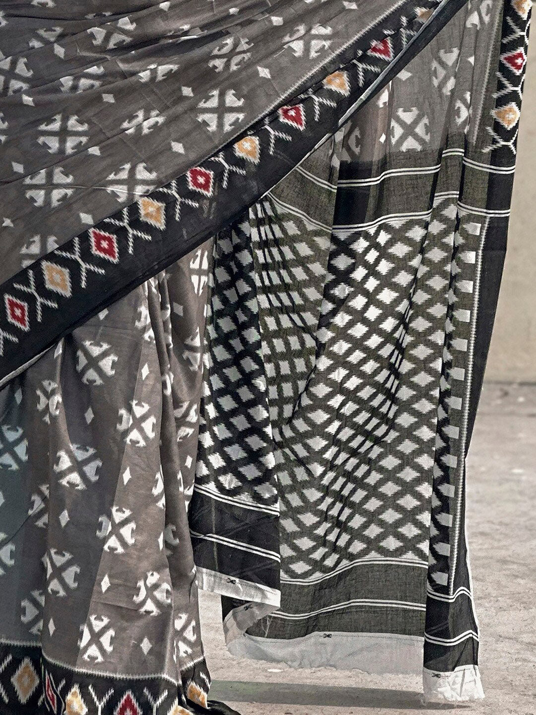 Kalini Ethnic Motifs Printed Pure Cotton Ikat Saree - Distacart