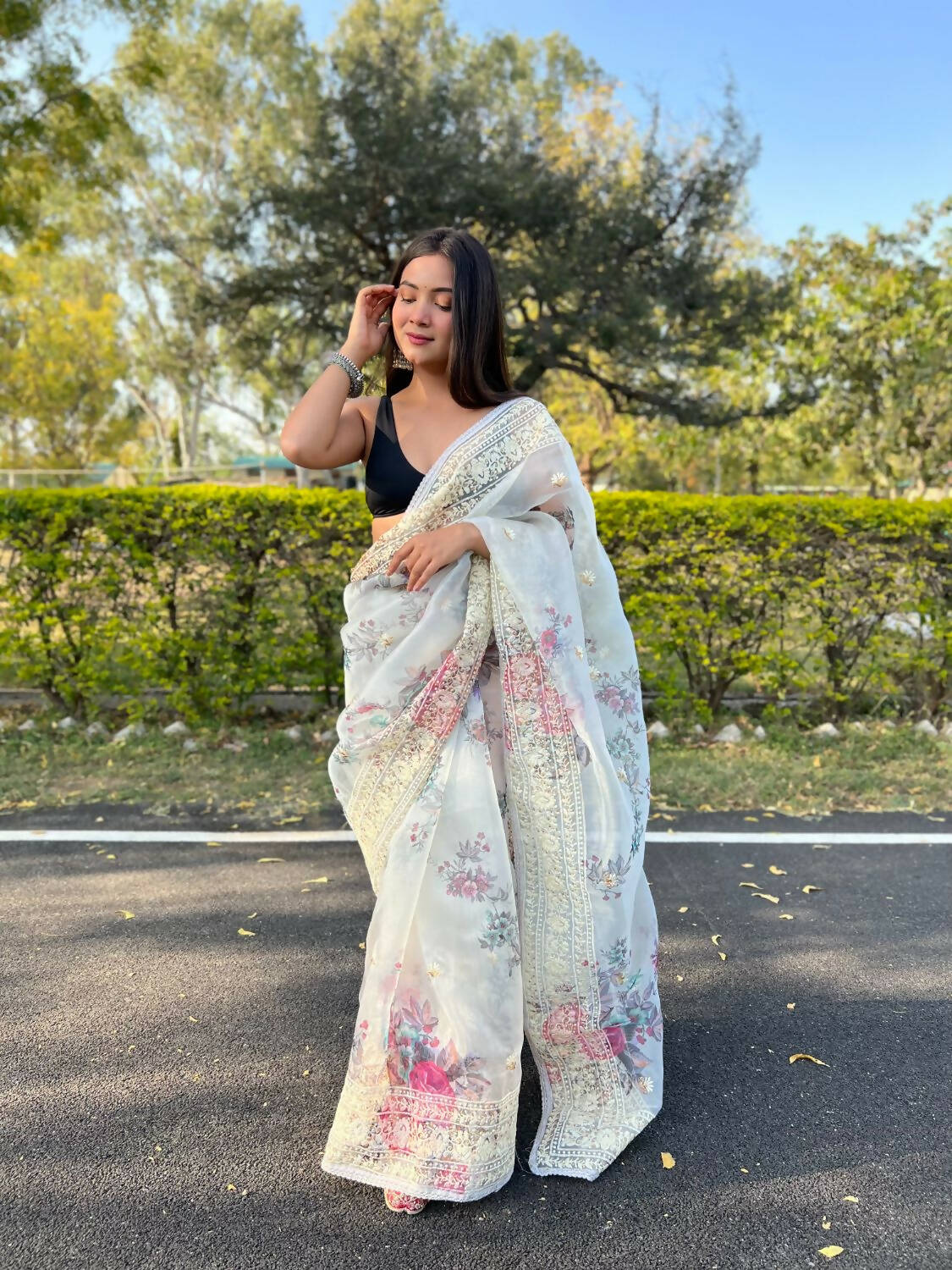 Vastrasky White Organza Saree - Distacart