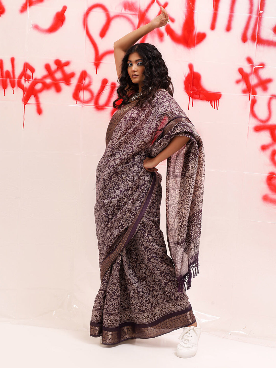 Tikhi Imli Floral Ready to Wear Saree - Distacart