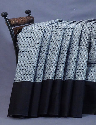 Grey Colour Floral Print Pure Mulmul Cotton Saree By Gayathri Reddy Designer Studio - Distacart