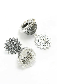 Thumbnail for Mominos Fashion Joharkamal Kundan work Jhumka with White Beads - Distacart