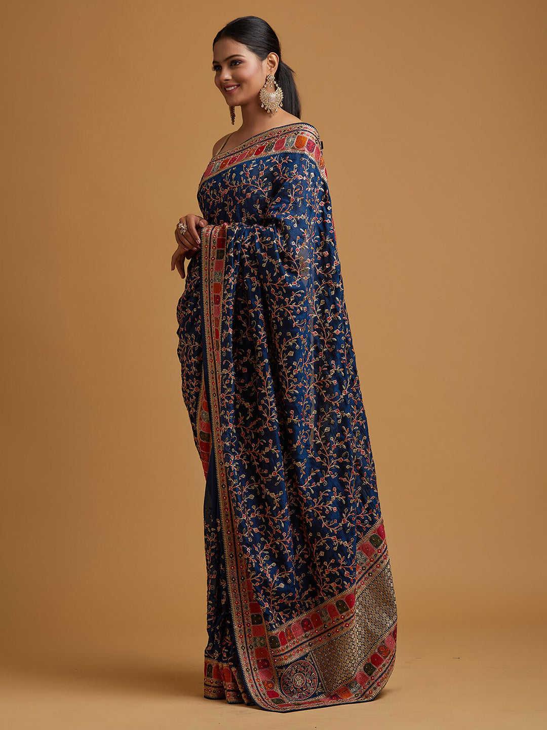 Koskii Blue & Red Floral Zari Art Silk Saree - Distacart