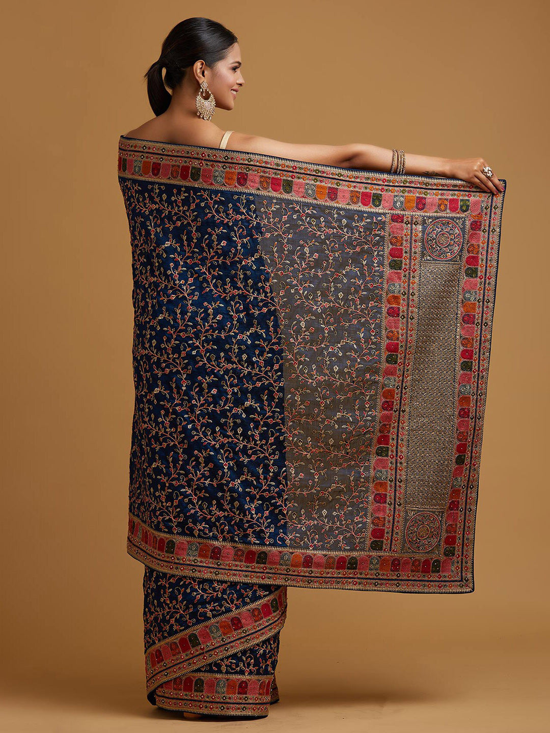 Koskii Blue & Red Floral Zari Art Silk Saree - Distacart