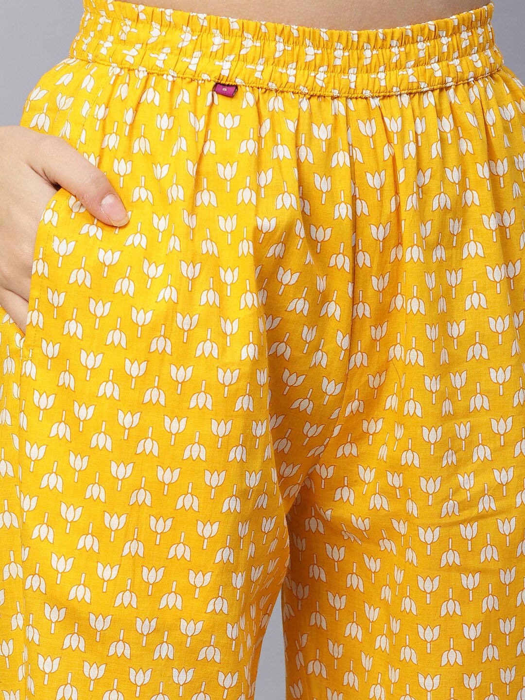 Kalini Floral Printed Round Neck Kurta with Trousers - Distacart