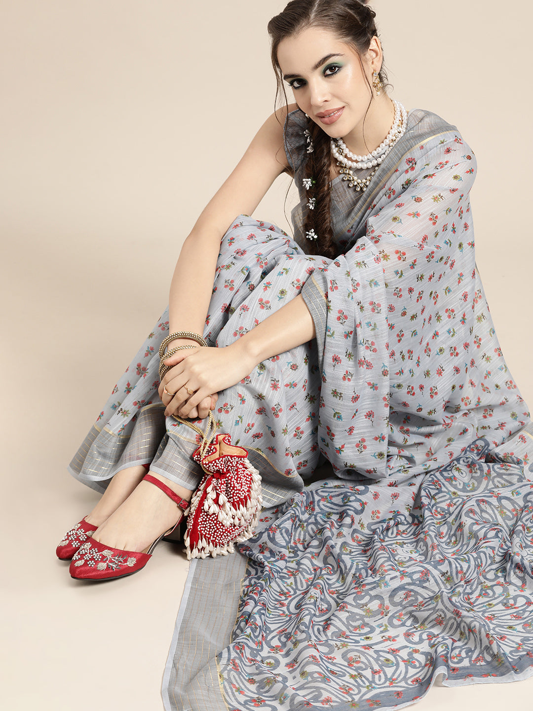 Saree Mall Grey & Maroon Floral Linen Blend Chanderi Saree - Distacart