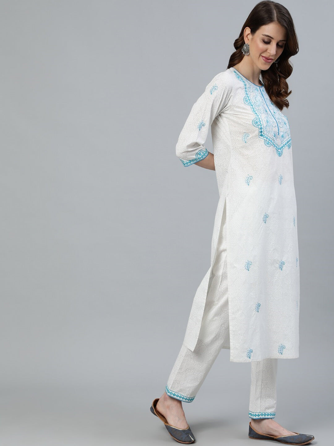 Jaipur Kurti Women White & Blue Embroidered Pure Cotton Kurta with Trousers & Dupatta - Distacart