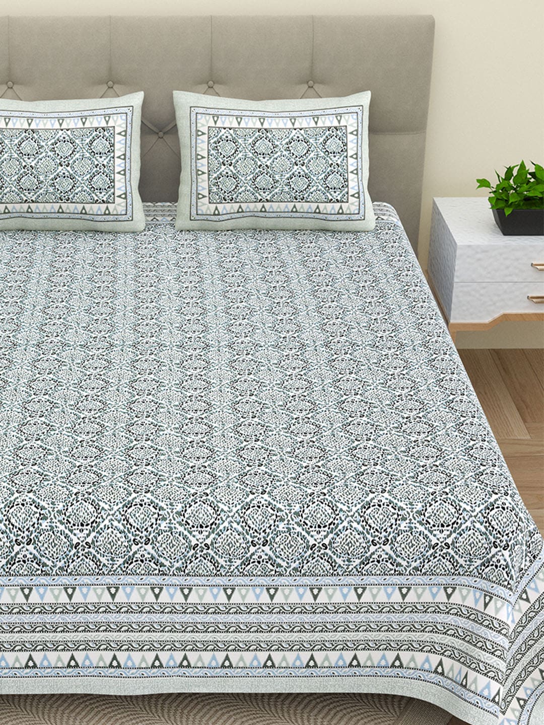 BELLA CASA Ethnic Grey & White Ethnic Pure Cotton 180 TC King Bedsheet & 2 Pillow Covers - Distacart