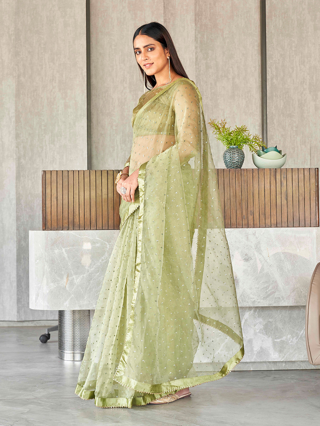 Tikhi Imli Sequinned Organza Saree - Distacart