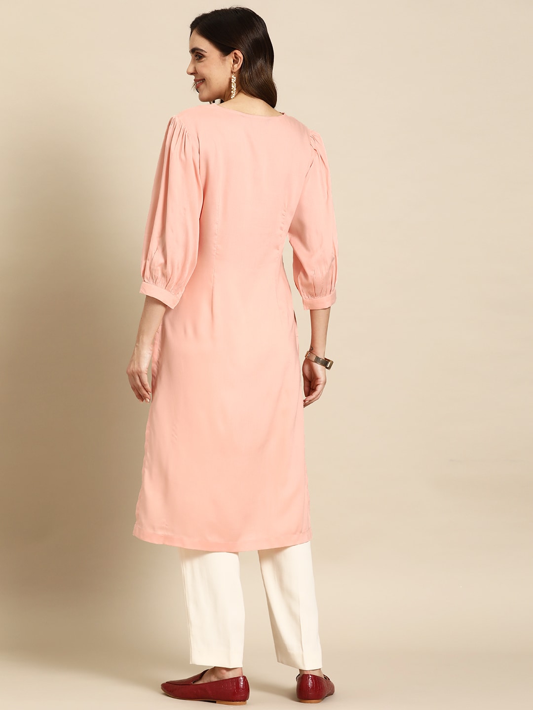 Sangria Floral Embroidered Kurta - Distacart