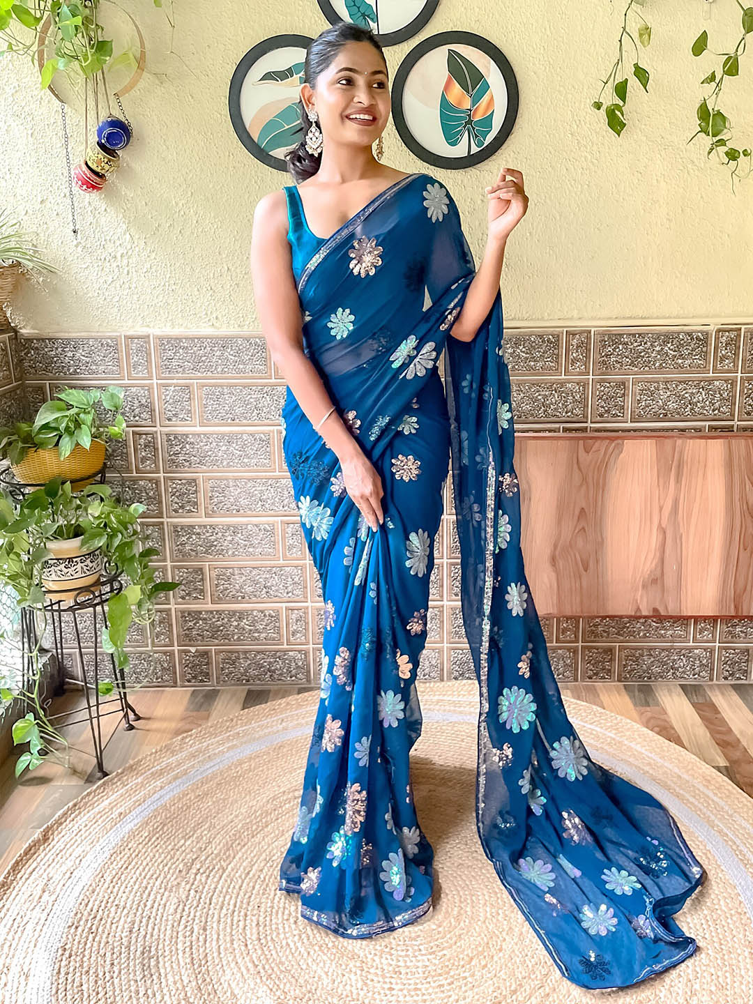 Mitera Embellished Sequinned Saree - Distacart