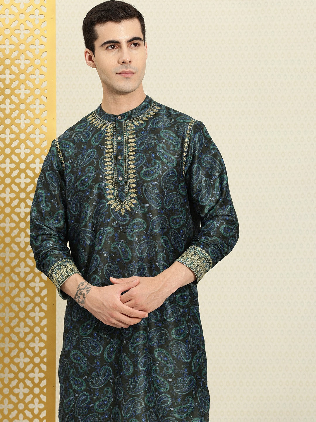 House of Pataudi Paisley Printed Rozana Kurta With Zari Detail - Distacart
