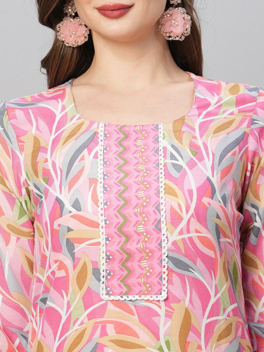 Kalini Floral Printed Regular Kurta With Trousers - Distacart