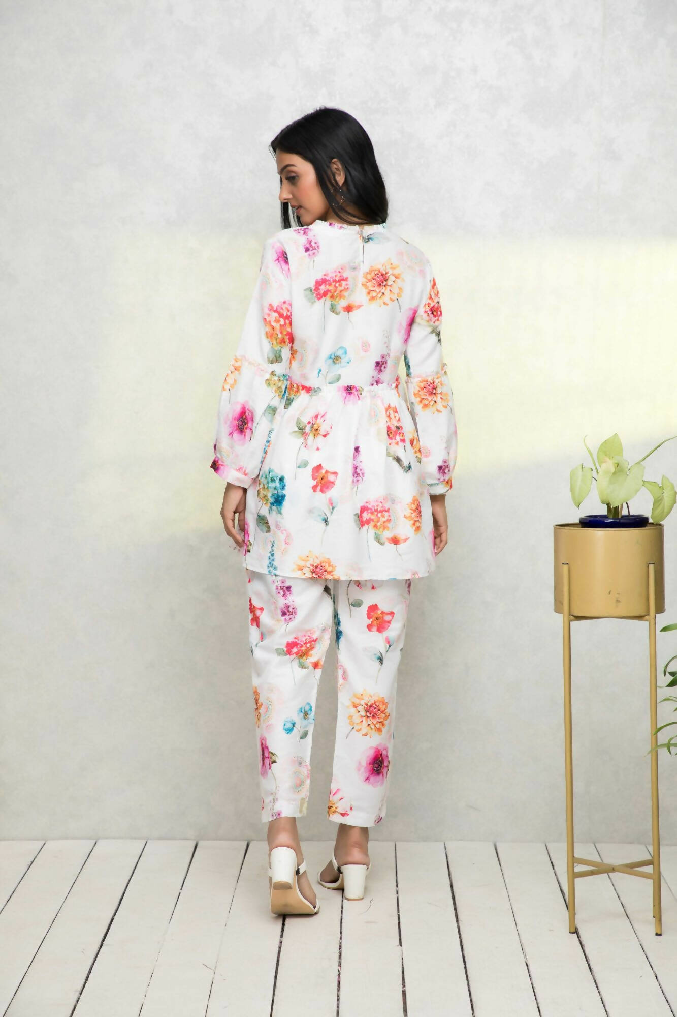 Myshka Women White Printed Romantic Florals Co-Ords - Distacart