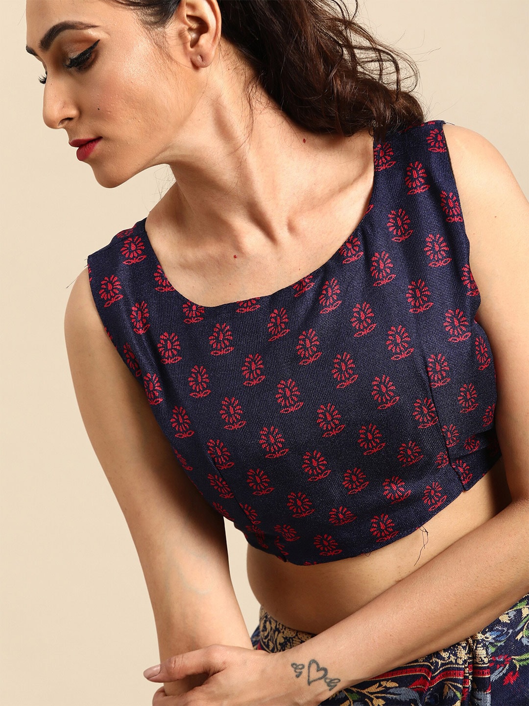 Saree Mall Navy Blue & Red Floral Jute Silk Block Print Sarees - Distacart