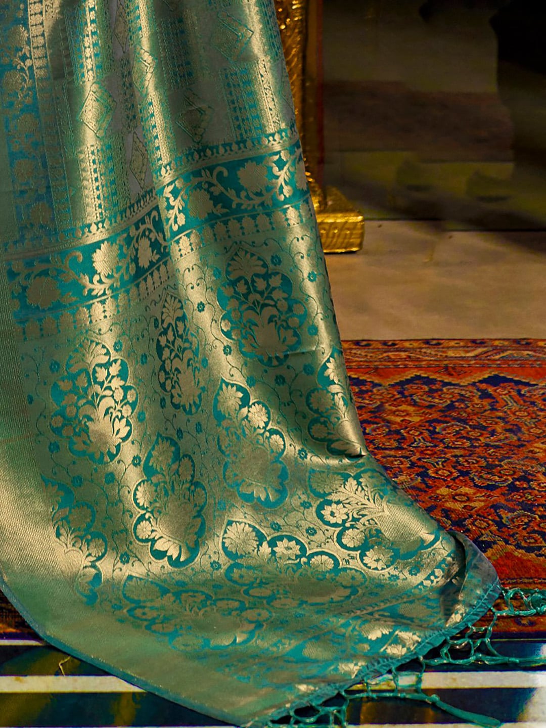 Mitera Teal & Gold-Toned Woven Design Zari Silk Blend Kanjeevaram Saree - Distacart