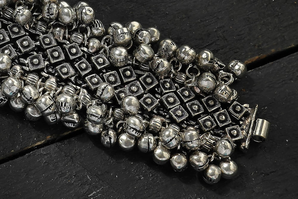 Mominos Fashion Kamal Johar Ghungroo Handcraft Bracelet
