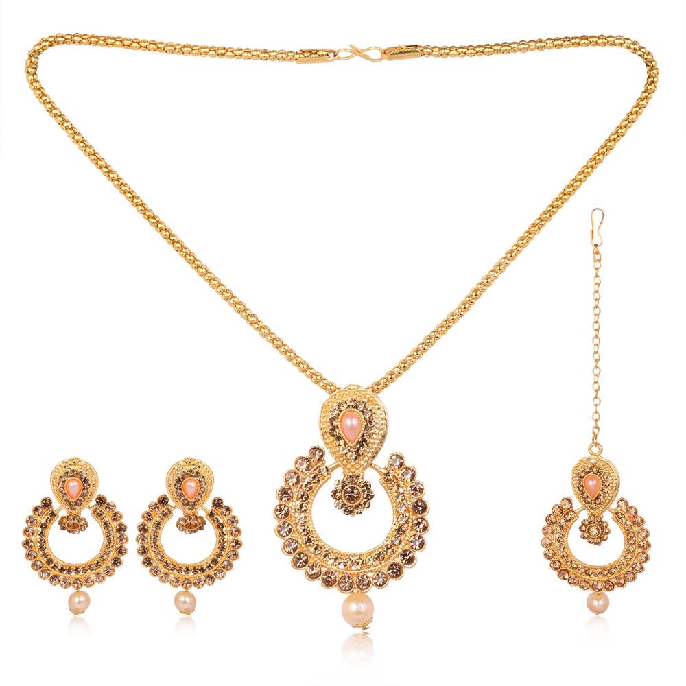 Tehzeeb Creations Stone Studded Chain Pendent And Earrings With Pearl