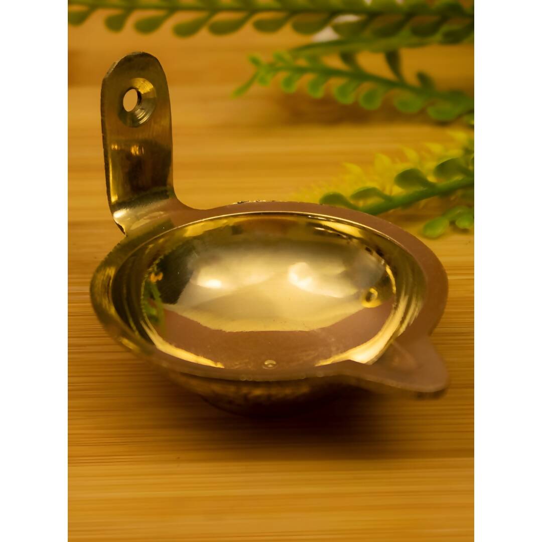Spillbox Gold-Toned Brass Akdam Deewar Round Pooja Essential - Distacart