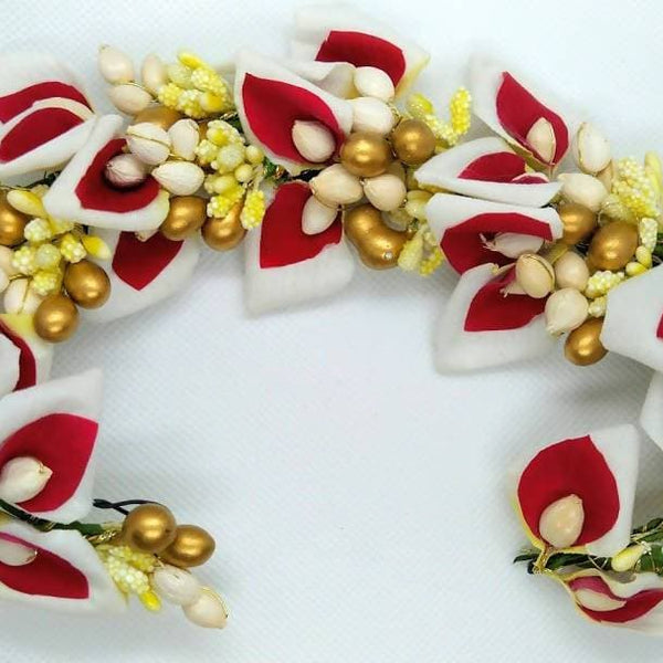 Pink & White Flower With Gold Beads Hair Gajra