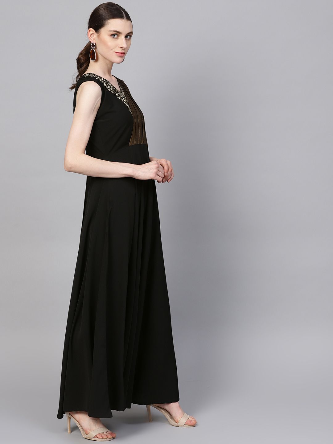 Ahalyaa Black Crepe Dress - Distacart