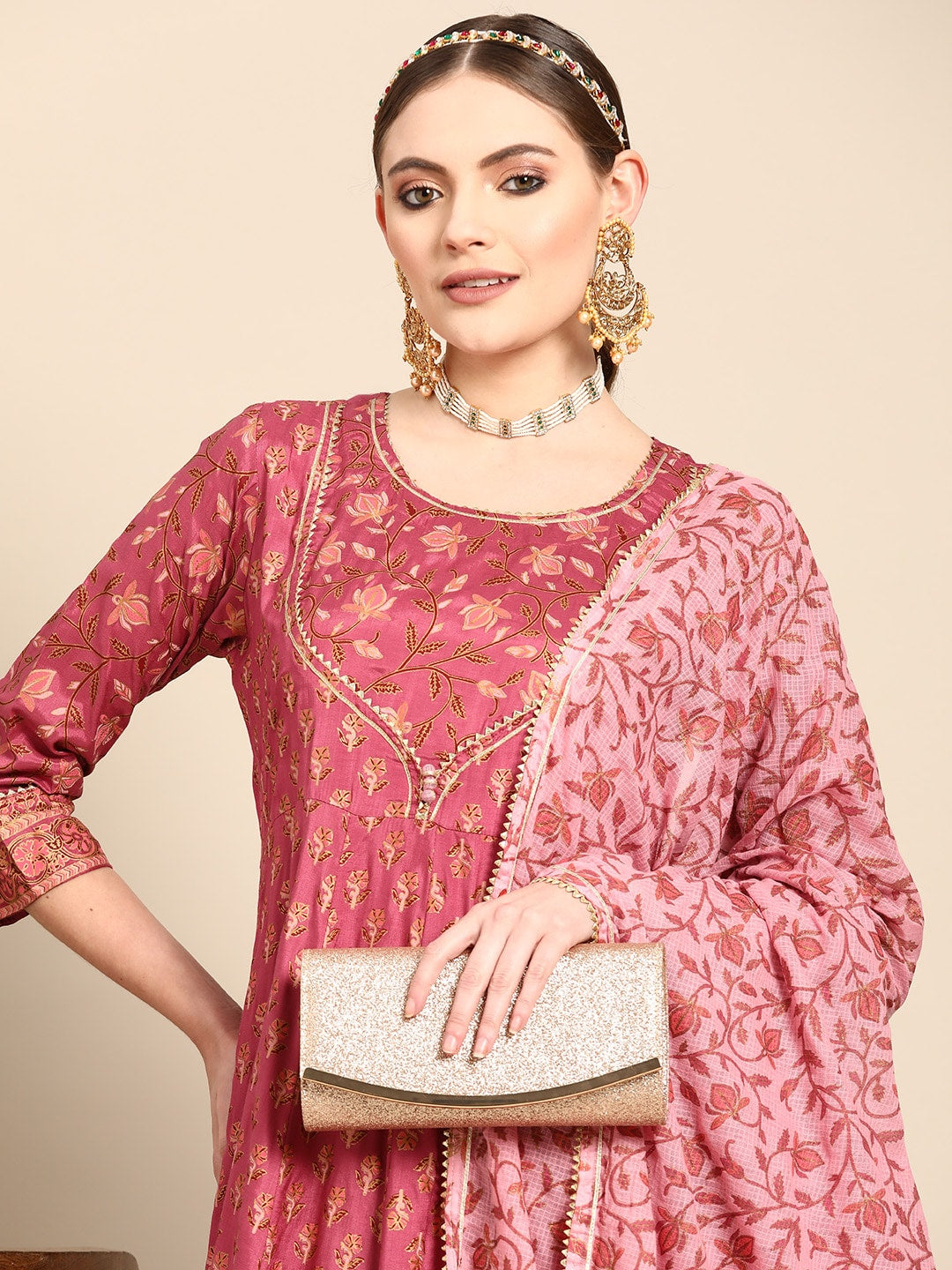 Sangria Women Pink & Peach-Coloured Floral Printed Floral Anarkali Kurta - Distacart