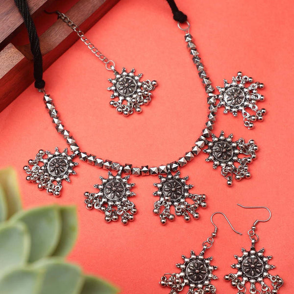 Cardinal Silver-Toned Oxidised Jewellery Set - Distacart