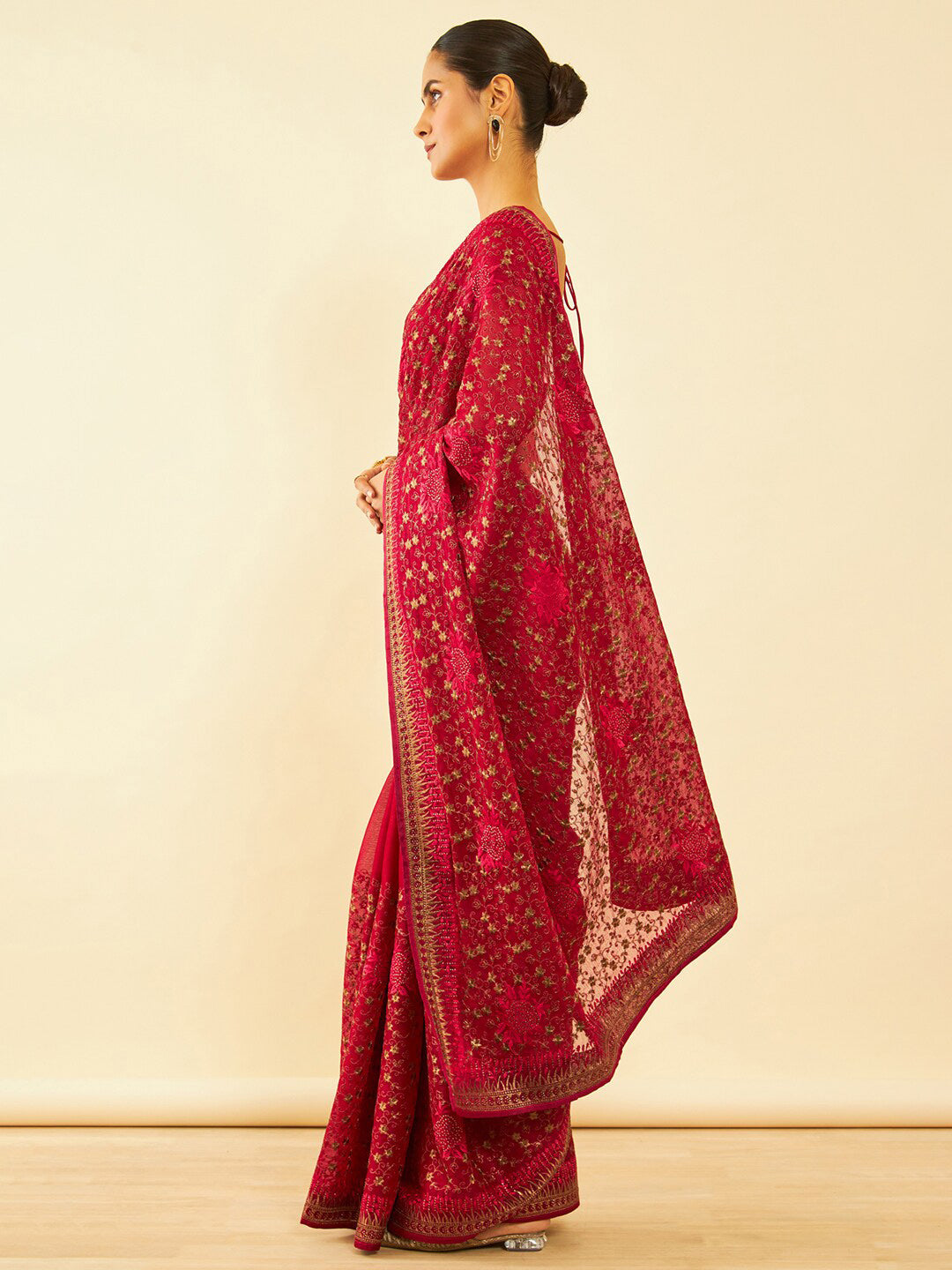 Soch Floral Embroidered Zari Pure Chiffon Saree - Distacart