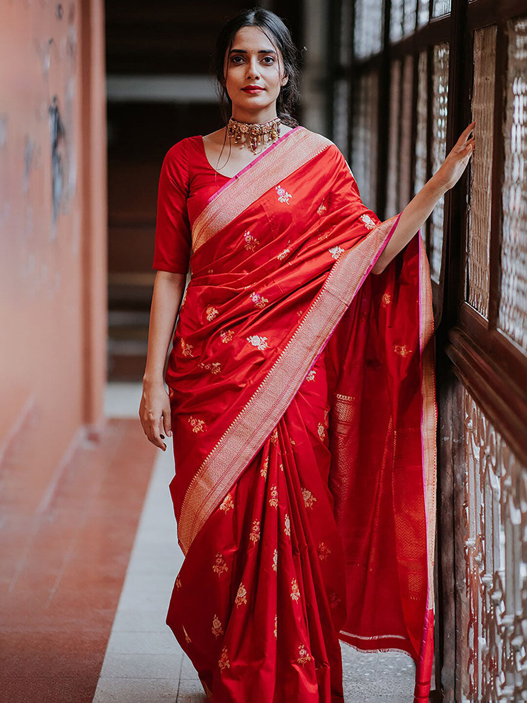 Kalini Floral Woven Design Zari Banarasi Saree - Distacart