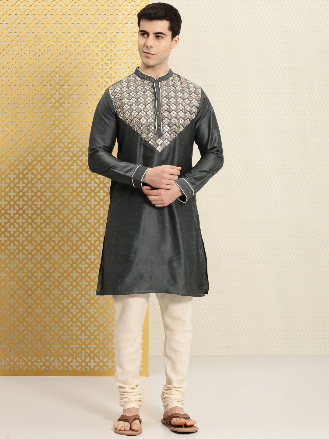 House of Pataudi Men Embroidered Mirror Work Jashn Kurta - Distacart