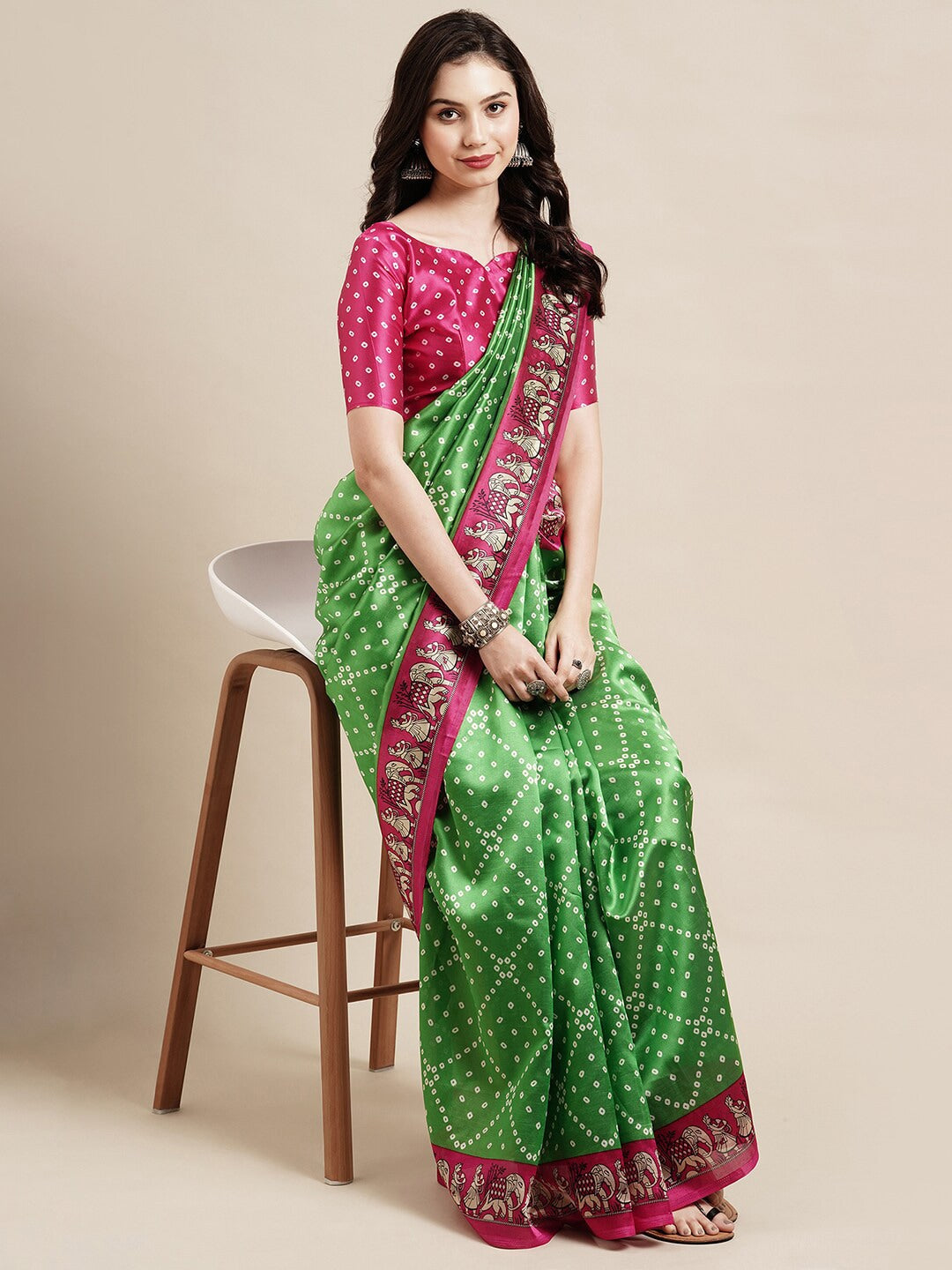 Saree Mall Green & Fuchsia Bandhani Silk Blend Bandhani Sarees - Distacart