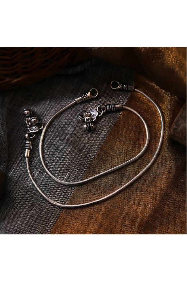 Mominos Fashion Oxidised Silver-Plated Anklets For Girls 