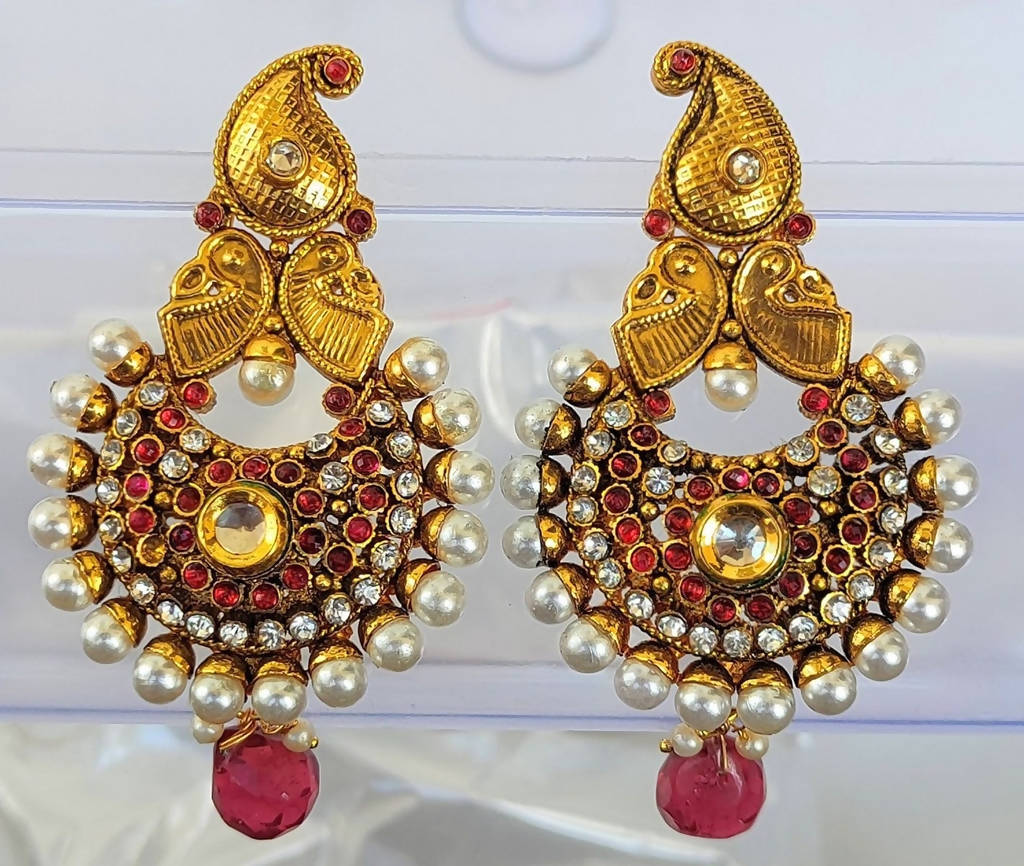 Buy Gold-Toned & Pink Earrings for Women by Crunchy Fashion Online |  Ajio.com