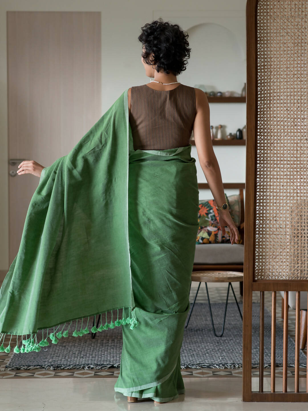 Suta Green Solid Cotton Blend Saree - Distacart