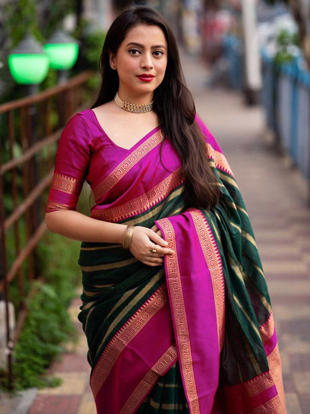 Mitera Striped Woven Design Zari Detail Saree - Distacart