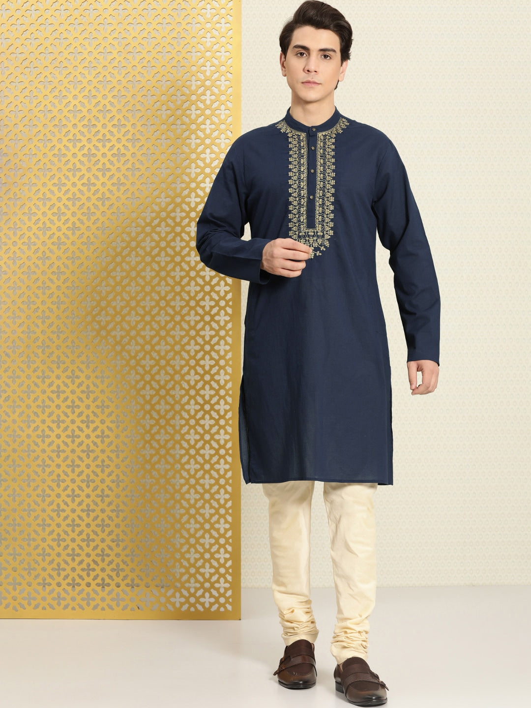 House of Pataudi Men Pure Cotton Yoke Design Jashn Kurta - Distacart