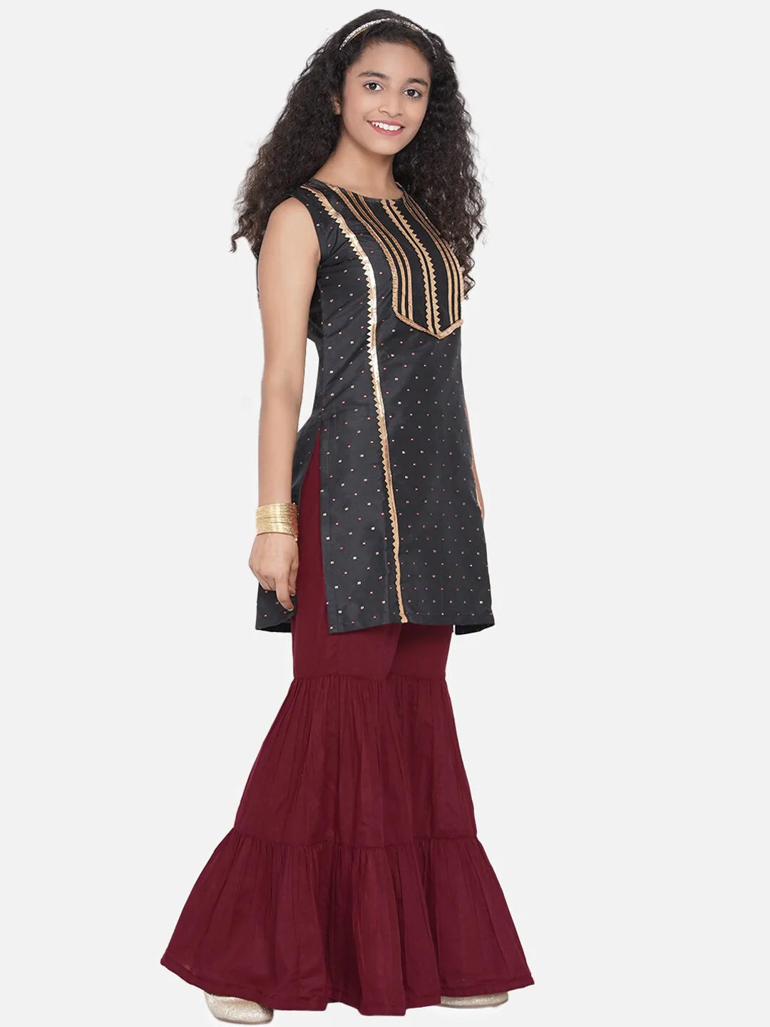 NOZ2TOZ Black Printed Regular Gotta Patti Kurta with Sharara For Girls - Distacart