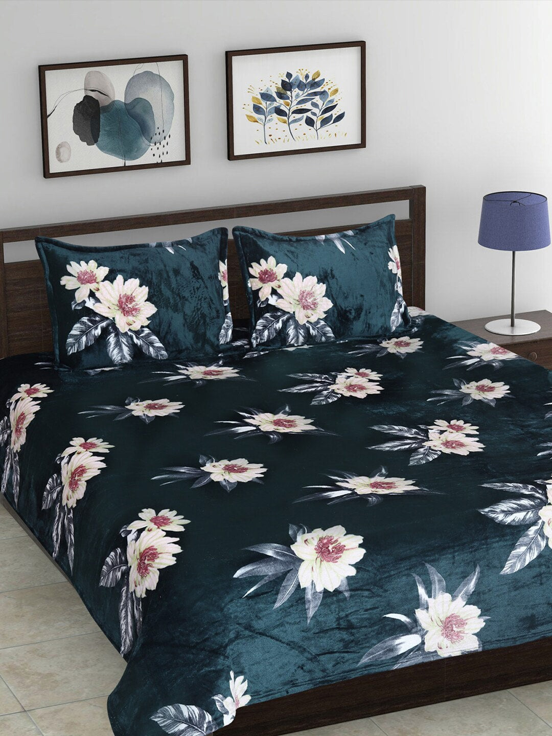 Cloth Fusion Green & White Floral Velvet Warm 104 TC King Bedsheet With 2 Pillow Covers - Distacart
