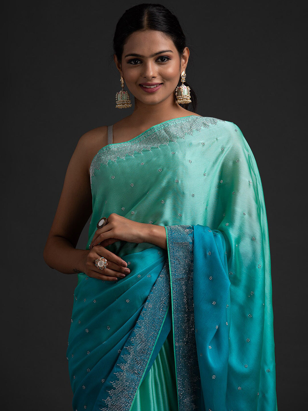 Koskii Women Blue Ombre Embroidered Saree - Distacart